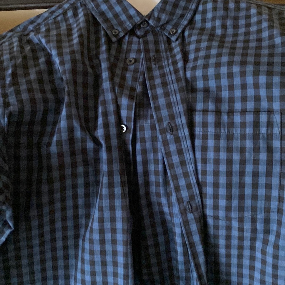Short sleeve shirt